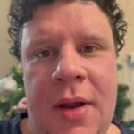 Evgeniy Kulik Instagram – Ребята, конкурс!
Сегодня, 1 декабря, в прокате стартовала главная новогодняя комедия страны. В честь события буду дарить призы тем, кто сходил в кино и посмотрел «Ёлки 9» 🔥 Как участвовать?
— Напишите отзыв на фильм и выложите его в ленту
— Поставьте хештег #Ёлки9отзывы и отметьте меня
Некоторые отзывы буду репостить в сторис, а победителей выберу 8 декабря. Их будет 14: семь человек заберут брендированные термокружки, ещё семь — тёплые пледы. Удачи!
«Ёлки 9» уже в кино, смотрим 🌲