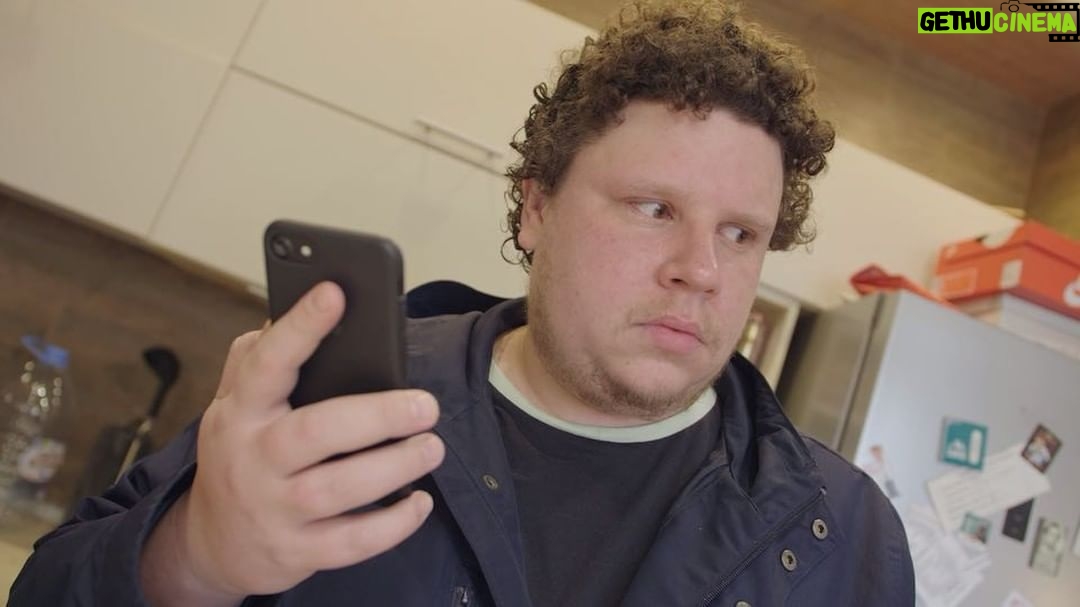 Evgeniy Kulik - 296.6K Likes - А ты переслушиваешь свои сообщения? 😄😄 #куликдататарочка