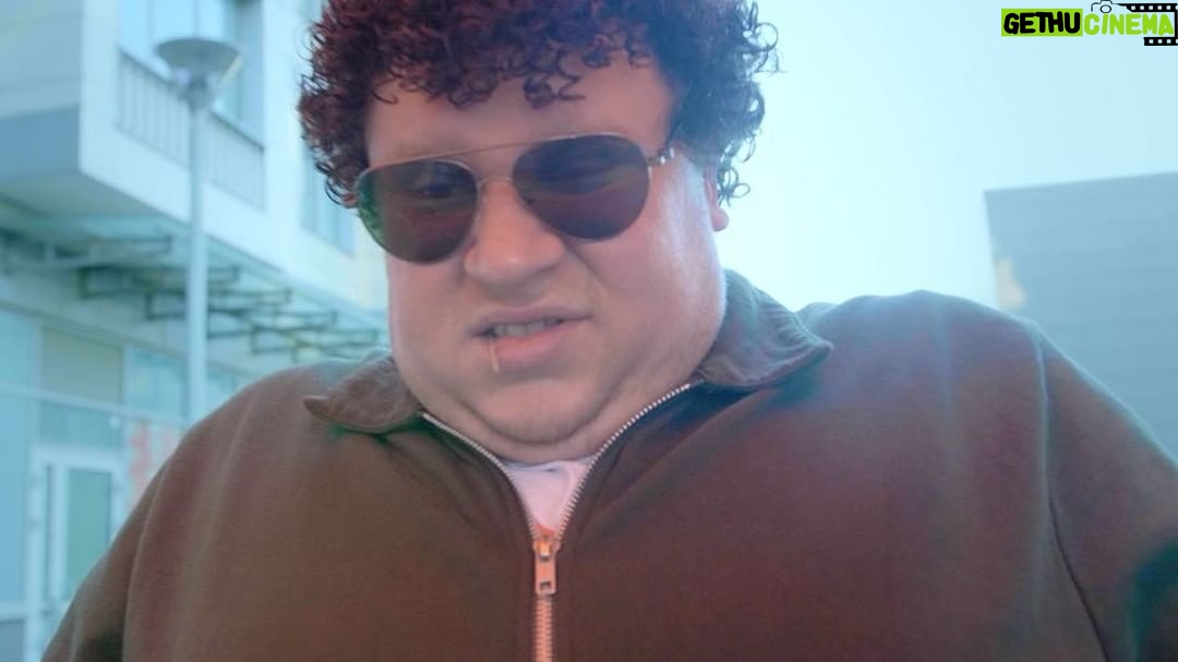 Evgeniy Kulik - 217.7K Likes - Кто готов со мной на следующее дело - отпишитесь в комментах. 💵 🔫 @ryazanov_pavel @jvan_tea #куликдататарочка