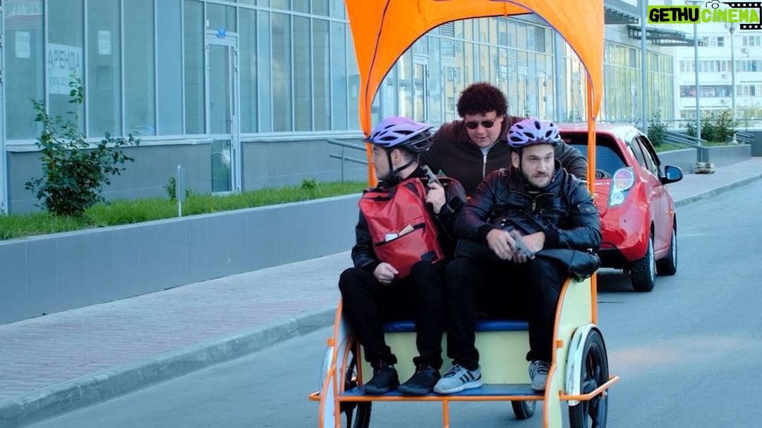 Evgeniy Kulik - 217.7K Likes - Кто готов со мной на следующее дело - отпишитесь в комментах. 💵 🔫 @ryazanov_pavel @jvan_tea #куликдататарочка