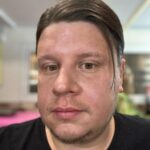 Evgeniy Kulik Instagram – Как лучше с кудрями или без?