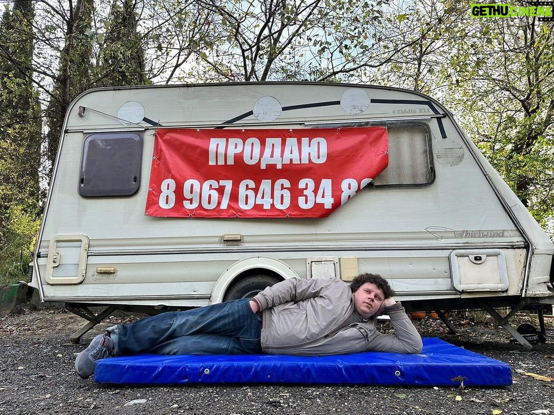 Evgeniy Kulik Instagram - Отгадайте что продаю 😀