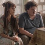 Evgeniy Kulik Instagram - Пока что выкладываем серии первого сезона сериала «ДВА», но очень скоро второй сезон! Кто ждёт? Как думаете что будет во втором сезоне? Если есть вопросы по сериалу спрашивайте 👇
