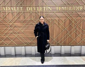 Ezgi Mola Instagram - İnanıyorum🙏🏼