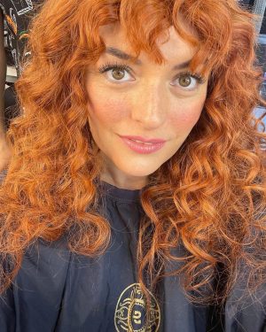 Ezgi Mola Instagram - 🧡 turuncuyu seviyorum 🧡 o da beni sevmiş 😍🥳