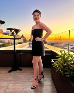 Ezgi Mola Instagram - 🖤🌸