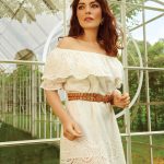 Ezgi Mola Instagram - @instyleturkiye çekiminden❤️ elbisem Ezomola #ezomolaxboyner altı şort 😍