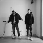 Fabio Bartolo Rizzo Instagram - Una settimana fa abbiamo smantellato il mio storico home studio dove ho registrato Persona e Noi Loro Gli Altri 😢. Oggi Persona è settimo disco di platino. @islandrecords_it quando ci mandi i quadri aggiornati per il nuovo studio? 😝🍾