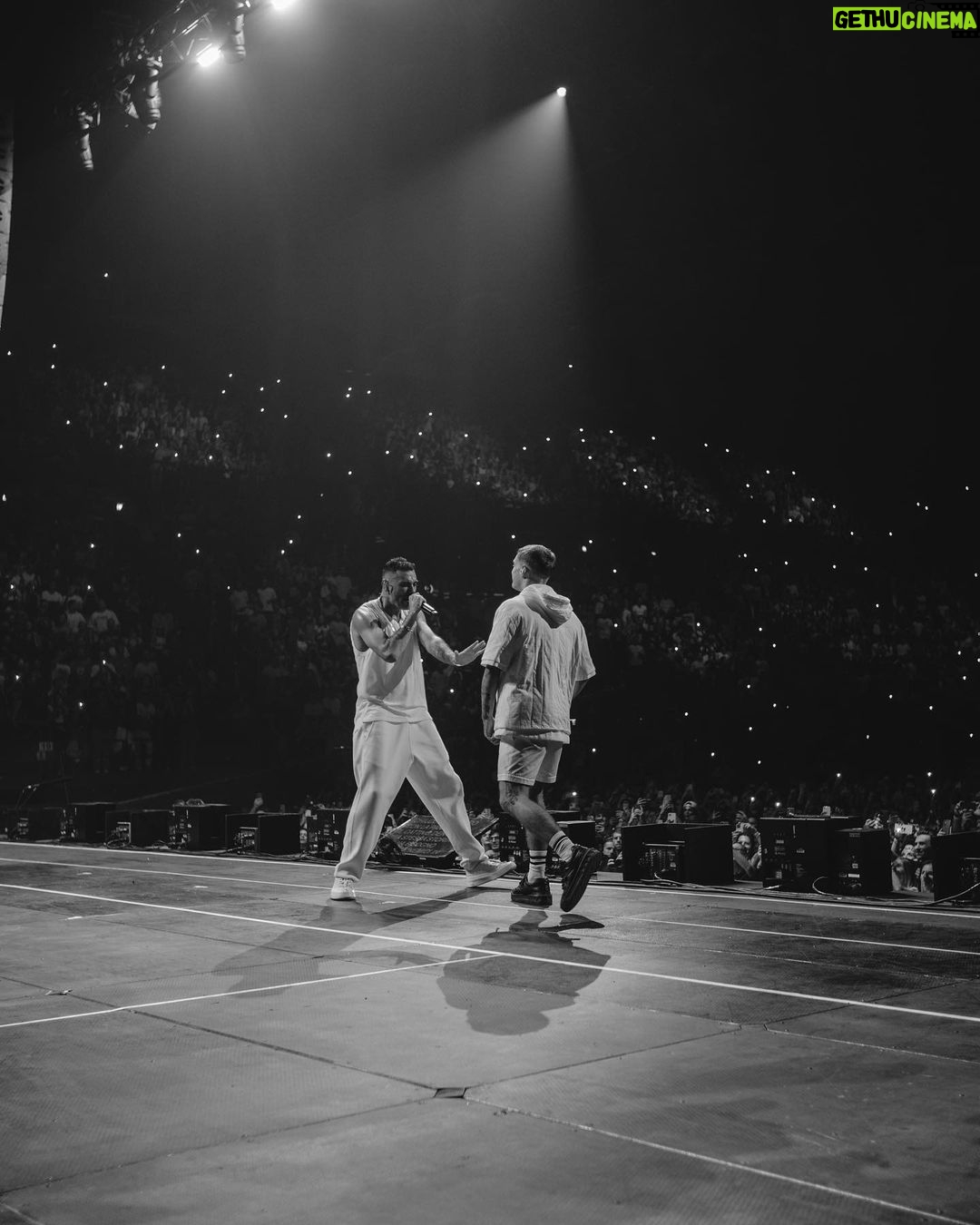 Fabio Bartolo Rizzo Instagram - Nemesi Live al Forum con Blanco è disponibile sul mio canale YouTube. Parlando di live, venerdì ho un altro annuncio molto importante da fare… 😏