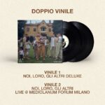 Fabio Bartolo Rizzo Instagram - Importante è il titolo del mio nuovo singolo, fuori il 9 dicembre insieme alla versione deluxe di NLGA. Una riedizione che celebra un anno incredibile per me, nel quale ho portato live i miei due dischi più importanti, valorizzandoli ancora di più insieme ad una band che ha lavorato con me e che mi ha seguito per tutto il tour. Per questo abbiamo voluto includere, in questa versione deluxe, anche l’audio live e il dvd delle ultime due date al Forum di Assago, perché in un certo senso il tour fa parte del percorso di Persona e NLGA. In questa nuova versione di NLGA ho raccontato anche la genesi di ogni canzone, che troverete nei booklet nel cd, nel vinile e nel box Persone Tour Experience. Link in bio e nelle stories per il pre-order.