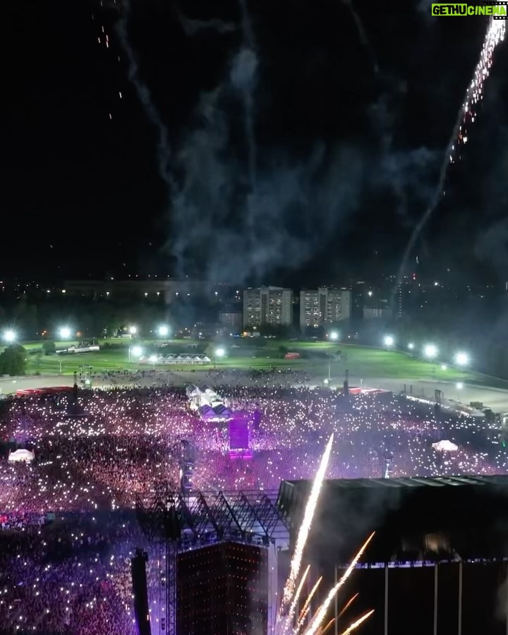 Fabio Bartolo Rizzo - 290.1K Likes - 48 ore per riprendermi. Marrageddon Milano Γ¨ stata unβallucinazione. Voglio ringraziare il pubblico e gli artisti che hanno partecipato. Abbiamo fatto la storia. Per le considerazioni finali aspettiamo la tappa di Napoli il 30 settembre. Ci vediamo ad Agnano!