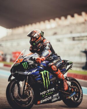 Fabio Quartararo Instagram - P8 on the grid. Considering the long straights and acceleration we did our best. ✌🏼