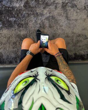 Fabio Quartararo Instagram - 🃏 Saturday Helmet 🃏