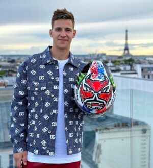 Fabio Quartararo Instagram - 🚨🇫🇷FRENCH GP HELMET 🇫🇷🚨
Des couleurs spéciales pour un événement unique 😈
