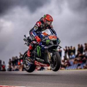 Fabio Quartararo Instagram - El Diablo Airways 🛫
📸 x @gp_photo.de