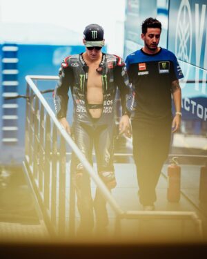 Fabio Quartararo Instagram - Fighting through the pain but looks like I have to break my toe every week to go faster 😅
P4 on the grid 🤙🏼