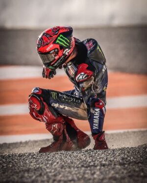 Fabio Quartararo Instagram - I gave everything… from P15 to P5 and crash… but I’m happy about my riding 
See you tomorrow 🤓