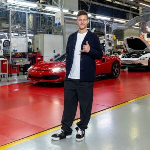 Fabio Quartararo Instagram - Thank you @fabioquartararo20 for stopping by, it was an absolute pleasure having you here.

#Maranello #Ferrari