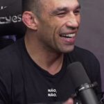 Fabrício Werdum Instagram – Quem nunca riu de uma piada ruim pra não perder o amigo, que atire a primeira pedra! 😂😂

#nemmemeviu #podcast #podcastnmv