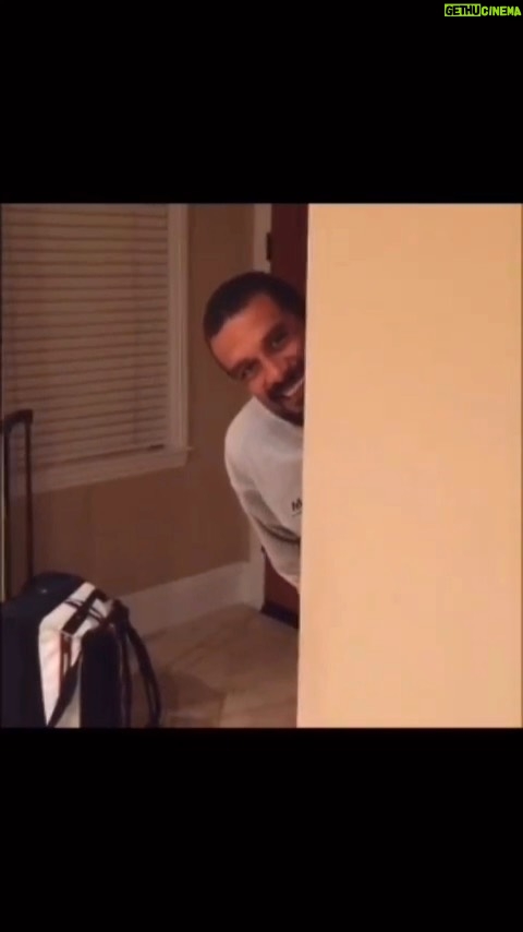 Fabrício Werdum Instagram - Para acabar o domingo feliz!