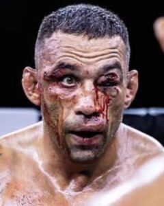 Fabrício Werdum Instagram - Nem sempre o resultado é aquele que gente espera, mas aprendi que o mais importante na vida é a dedicação que colocamos naquilo que fazemos. Foram muitos contratempos nesses últimos meses, e eu consegui superar os meus limites, minhas dores físicas e estar longe de casa e da família. No final o que importa é enfrentar os desafios com garra e ter a certeza que a gente fez o nosso melhor. Porque sucesso para mim é uma consequência direta de muito esforço pessoal, da aquisição de conhecimento e da superação de desafios. Agradeço a todos que torceram por mim…principalmente, agradeço meu time, minha família, meus amigos e meus patrocinadores que acreditaram em mim e me ajudaram a cumprir minha missão nesta luta. OBS: Foto 1 Guerreiro da vida! Foto 2 Ser feliz é bom demais! VAICAVALOOO!