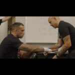 Fabrício Werdum Instagram - O grande dia chegou! Meu documentário ACIMA DA DOR vai ser exibido no Canal Combate dia 08/03 às 21:00Hrs e claro que preparei uma surpresa para vocês. Vou sortear 5 entradas com direito a acompanhante para você poder assistir AO VIVO no cinema comigo e várias outras celebridades no dia 07/03. 19:00 Para concorrer basta compartilhar a #werdumnocombate e aguardar o resultado do sorteio aqui no meu Instagram. Boa sorte! Patrocinadores: @profit.labs @somma.investimentos Produção: @_klebereleven_ @rodrigogiannetto @realfilmes @combate
