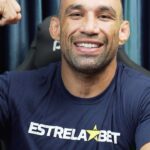 Fabrício Werdum Instagram - Motograu, o novo jogo da @EstrelaBet! Sentiram a adrenalina daí? 🏍️ Heeeeyyy #NovojogoEstrela #MotoGrau 🔞