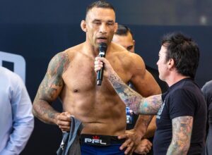 Fabrício Werdum Instagram - Final Predictions? 👀 
The moment we have ALL been waiting for! 1 day away from the big anticipated night. 15 years in the making - Junior Dos Santos will go up against Fabricio Werdum. BAREKNUCKLE. MMA. 👊🩸

This event will be completely FREE to stream LIVE up on our Gamebred Bareknuckle MMA YouTube channel and Facebook! 

Tickets to this event are still on SALE NOW! Secure yours through link in bio‼️

Presented by @reysupremousa 

🗓️ Friday, September 8th 
🎟️ Ticket link in bio
🏟️ VyStar Veterans Memorial Arena 
📍 Jacksonville, FL

#gamebredbareknucklemma