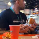 Fabrício Werdum Instagram - Quase infartaram mas passam bem! 😂