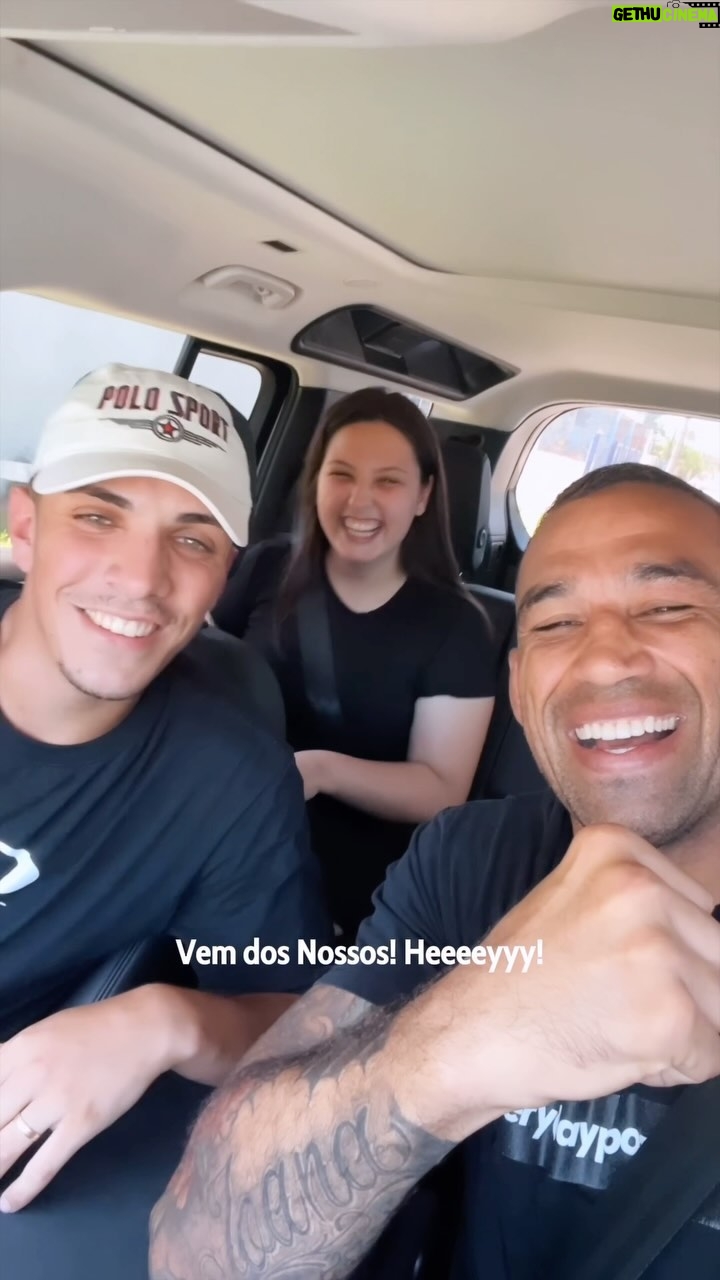 Fabrício Werdum Instagram - VEM DOS NOSSOS #3 @_gabriell__souza @claraa__rosa Uma agradecimento especial ao professor de jiu jitsu @tatogastaldello! Valeu dos nossos @alliancecapaodacanoa Para ajudar o Gabriel pix: 04714389017