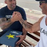 Fabrício Werdum Instagram – Olha aí o encontro no banco dos campeões! 🎅⭐

Um dos maiores apostadores da @estrelabet, cadastrado pelo meu link, recebeu seu Kit do Campeão diretamente das minhas mãos. Esse é dos nossos!

Além da entrega dos presentes e da banca de R$ 500, trocamos uma ideia e demos boas risadas. Heeeey!!

Com EstrelaBet é assim, o brilho não para!

Quer ser o próximo? Então fique ligado nas nossas redes sociais e já faça seu cadastro na maior casa de entretenimento esportivo do Brasil. Acesse o link nos stories.

#WerdumnaEstrelaBet