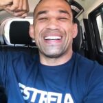 Fabrício Werdum Instagram - ⭐️🥊 Final de ano estrelado! Vem comigo, nessa super campanha de final de ano! Assista com atenção ao vídeo, e borá concorrer! EstrelaBet, o brilho não para… nem no final do ano!!! HEEEEEY! #werdumnaestrelabet