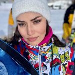Fahriye Evcen Instagram - Say bye 👋🏻 to winter bit by bit & please phase in eagerly to spring.. 😑🍃