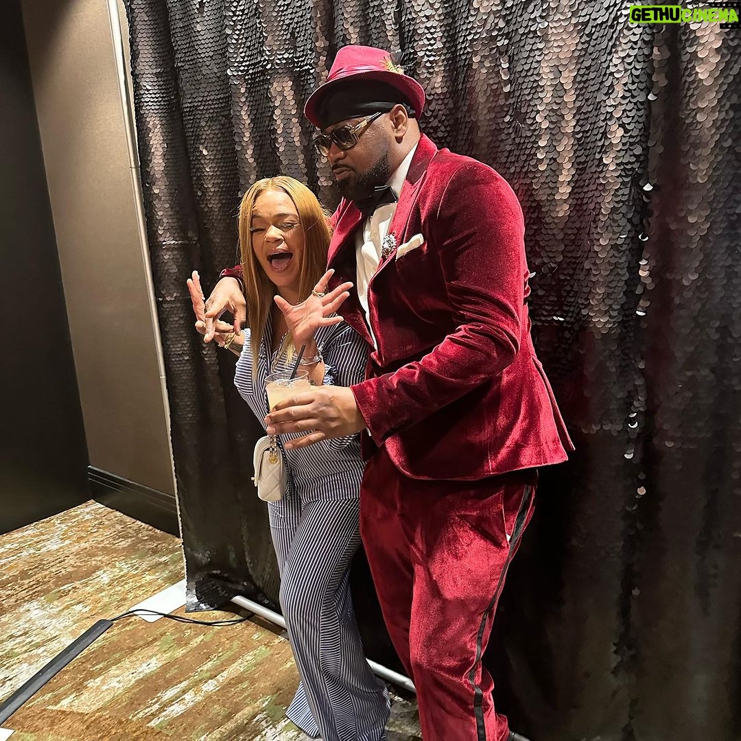 Faith Evans Instagram - Good times at the celebration of love for Mr & Mrs Woods! Thanks bro @raekwon & wifey for having me! 📸 @amber4hair & @ugod_zilla Dallas, Texas