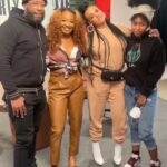 Faith Evans Instagram - So much fun hanging out w/da fam a lam @talibkweli @realjasminleigh @diiianiii @courtninoelle #PeoplesParty 🩳: @wxrldleaders
