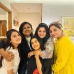 Falaq Naaz Instagram - Post Birthday celebration 🥳 Mera birthday nahi @khalidoon1 ji ka birthday 🤭😃😍 . . . #saakk #reunion #falaqnaaz #aboutlastnight #foryou #explore
