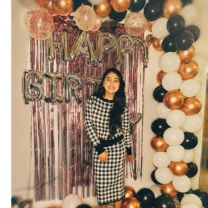 Falaq Naaz Instagram - Thank you each one of you for making my birthday so special ❤️I miss you @sheezan9 ❤️ @kehekshan18 @manjarimukul @avinashsachdev @debattama_sah @hitesh_bharadwaj @anujkohli_ak @khalidoon1 @madeehanaazz18 @ahaanm9  I love you all❤️❤️🤗🤗 #birthday2023