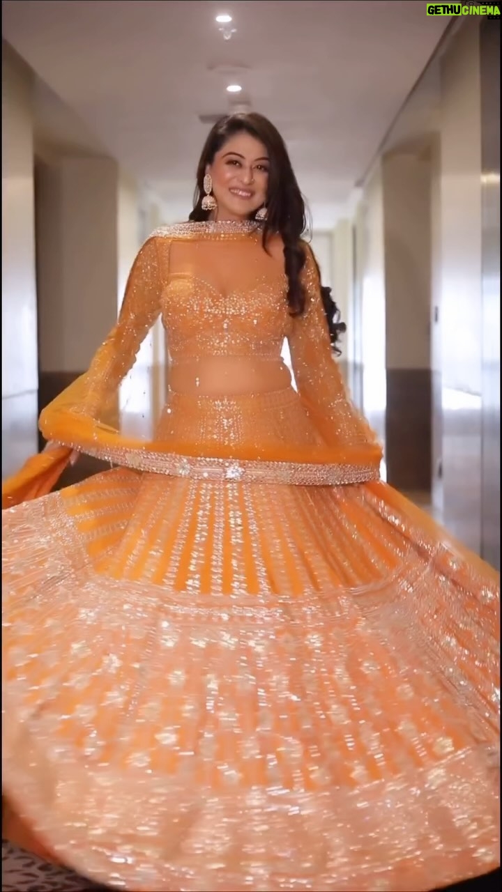Falaq Naaz - 72K Likes - Dilruba🧡✨
.
.
.
Exclusively styled by @kapoormohit888
Wearing @frontierphagwara
Photography @portaitdeewana
Makeup by @facestoriesbyaqsa
Hair @getreadywithbunty
Location @goldfinchmumbai
.
.
.
#trendingreels #falaqnaaz #lehenga #lookoftheday #vibes #fashion #styling #photoshoot #foryou #explore