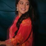 Falaq Naaz Instagram - Celebrate yourself,nobody knows what it takes to be YOU❣️🫰🏻🫶🏻 . . . Outfit-: @maheejaipur PR-: @dinky_nirh 📸-: @portraitdeewana . . . #instapost #diwalivibes #festivewear #falaqnaaz