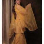 Falaq Naaz Instagram - Do mere nain sharabi ✨💛 . . Exclusively styled by @kapoormohit888 Wearing @frontierphagwara Photography @portaitdeewana Makeup by @facestoriesbyaqsa Hair @getreadywithbunty Location @goldfinchmumbai . . #post #gharara #look #falaqnaaz #indianattire #lookoftheday #makeup #fashion #styling #photography #bbott2