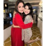 Falaq Naaz Instagram - Happy Birthday to my beautiful and Favourite person MY PB❤️ @poojab1972 We don’t meet people by accident. We are meant to cross paths for a reason. I hope that you are reminded of just how lucky I feel that our paths crossed. Birthdays come each and every year, but Person like you only come once in a lifetime. You hold a very special place in my heart❤️... ALL THE LOVE AND LUCK TO YOU PB❤️❤️❤️🫶🏻🫶🏻🫶🏻