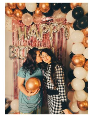 Falaq Naaz Instagram - Thank you each one of you for making my birthday so special ❤️I miss you @sheezan9 ❤️ @kehekshan18 @manjarimukul @avinashsachdev @debattama_sah @hitesh_bharadwaj @anujkohli_ak @khalidoon1 @madeehanaazz18 @ahaanm9  I love you all❤️❤️🤗🤗 #birthday2023