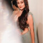 Falaq Naaz Instagram - Behek ne do🩶✨ . . Exclusively styled by @kapoormohit888 Wearing @vastra.malamunde Photography @portaitdeewana Makeup by @facestoriesbyaqsa Hair @getreadywithbunty Location @goldfinchmumbai . . #falaqnaaz #instapost #trending #saree #cocktaillook #fashion #vibes #styling #fashionstyle #photography #lookoftheday