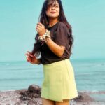 Falaq Naaz Instagram – Soul full of sunshine ☀️ 
.
.
.
#pic #beach #sunshine #morning #falaqnaaz #falaqkifauj