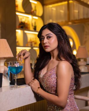 Falaq Naaz Instagram - At peace… AND ON FIRE🔥🔥🔥
.
.
Outfit-: @__madeforher__ 
styling-: @purvabansal5 
Makeup : @vanshikhachanglanimua
Hair :@blush_on_by_shrutishah
@lavish_beauties_by_lavanya
Photography :  @portraitsbymayur @perfectlypixelized03
Jewellery: @itahdnura 
Managed By : @trending_influencers 
Location-: @craycraftmumbai X @rainmakerconsults
.
.
#falaqnaaz #womaniya #falaqkifauj #falaqian #bbott2 #explore #picoftheday #ootd #shimmer #styling