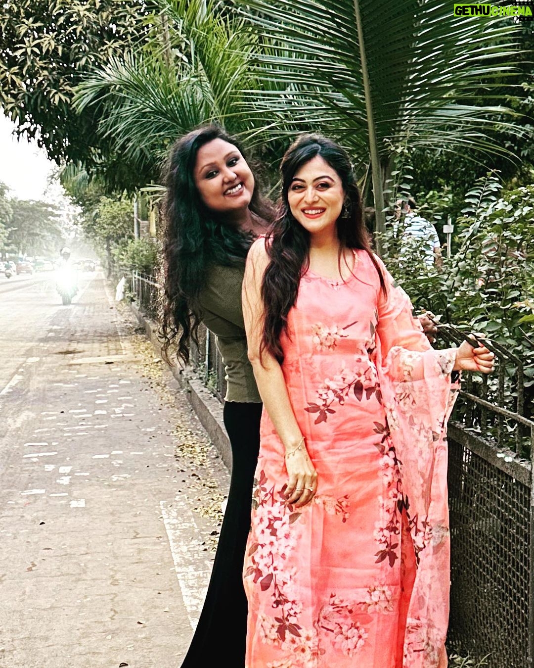 Falaq Naaz Instagram - Tum hi ho Bandhu…sakha tum hi ❤️❤️❤️🧿🪬@falaqnaazz 🤗