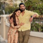 Falaq Naaz Instagram - Happy Birthday to my heart ♥️ Zyada kuch hai nahi kehene ke liye mere paas bass tu khush reh hamesha❤️ @sheezan9 Allah tujhe har khushi se nawaze 🤗 Amen❤️ Tu hi wajah..Tere bina be wajah bekaar hun main❤️ I love you mere bhai
