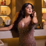 Falaq Naaz Instagram - At peace… AND ON FIRE🔥🔥🔥 . . Outfit-: @__madeforher__ styling-: @purvabansal5 Makeup : @vanshikhachanglanimua Hair :@blush_on_by_shrutishah @lavish_beauties_by_lavanya Photography : @portraitsbymayur @perfectlypixelized03 Jewellery: @itahdnura Managed By : @trending_influencers Location-: @craycraftmumbai X @rainmakerconsults . . #falaqnaaz #womaniya #falaqkifauj #falaqian #bbott2 #explore #picoftheday #ootd #shimmer #styling