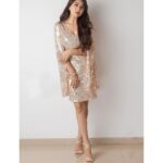 Falaq Naaz Instagram - Less bitter more glitter ✨ ♥️ . . Styled by : @purvabansal5 Outfit by : @__madeforher__ Footwear : @the_raresole Jewellery : @_shophermosa_ MUA : yours truly 🥰 I me myself 😘 Photographer : @ilmanaazphotography1 Editor : @mk_click2 . . #picoftheday #falaqnaaz #falaqkifauj #falaqian #styling #bbott2