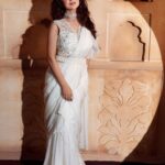 Falaq Naaz Instagram - 🤍🤍🤍🤍 . . Styled by : @purvabansal5 Outfit : @deeveecouture PR : @onestopsolution/ @devampandeyofficial Photographer : @makebaphotography Make up : @makeoverbysejalthakkar @celebsmakeupbysejal Hair : @kamalpalanhairstylist Jewellery : @sejalcreation23 Managed By : @trending_influencers . . #falaqnaaz #styling #falaqnaazzteam #falaqian #falaqkifauj